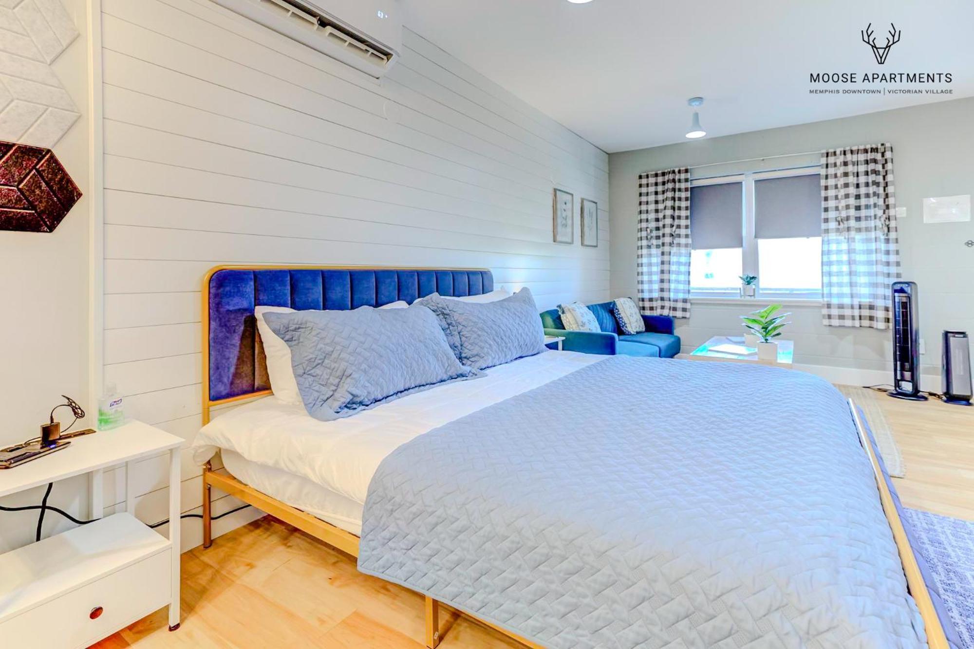 The Moose #8 - Modern Luxe Loft With King Bed & Free Parking & Wifi