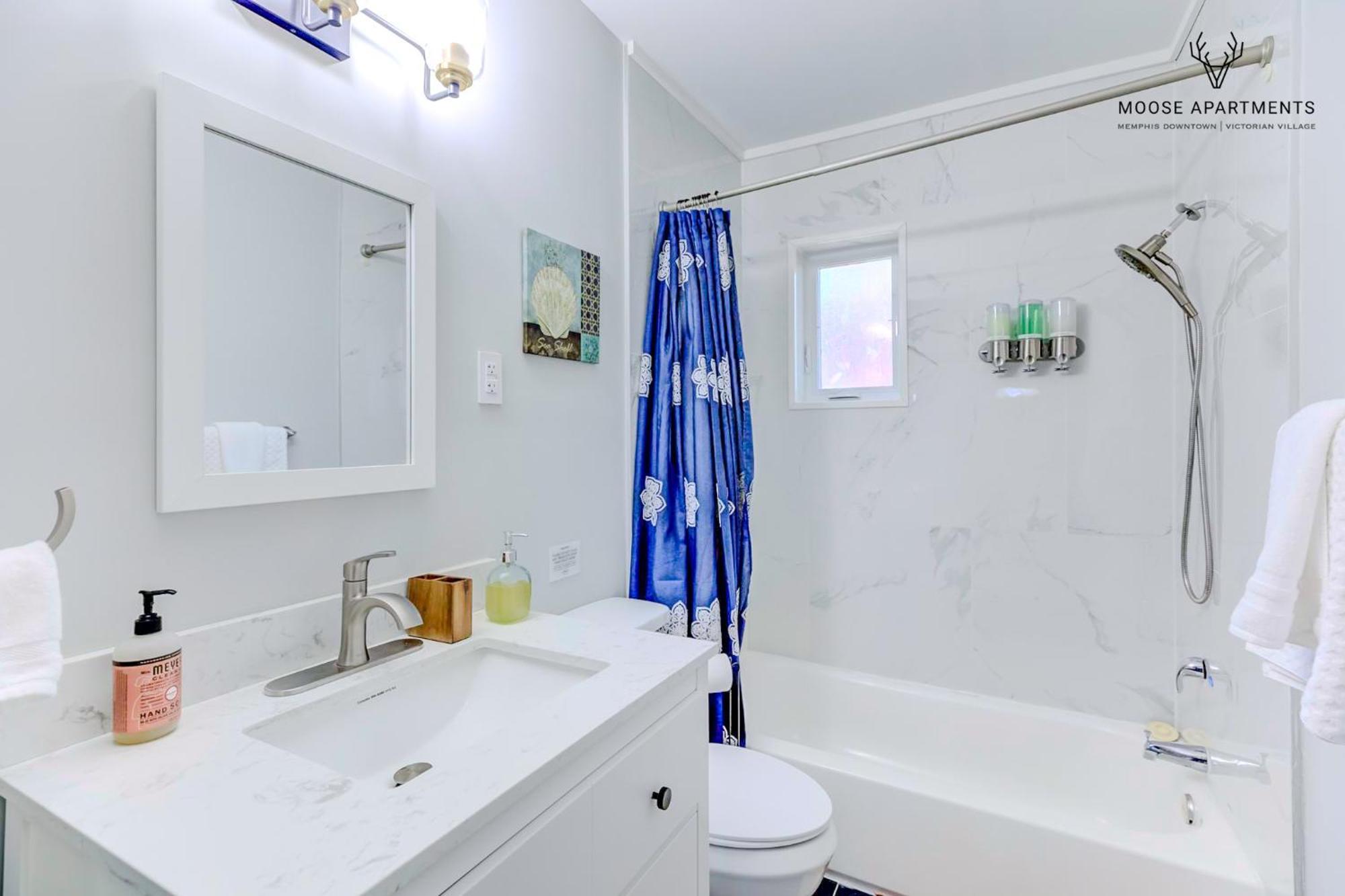 The Moose #8 - Modern Luxe Loft With King Bed & Free Parking & Wifi Memphis